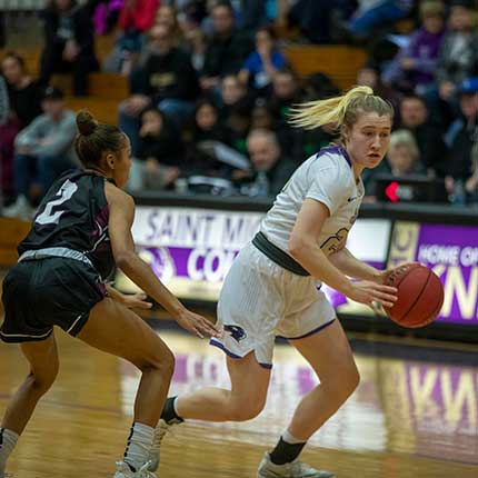 women's basketball game